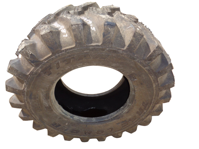 15/-19.5 Titan Farm Trac Loader SS R-4 Tire S000987