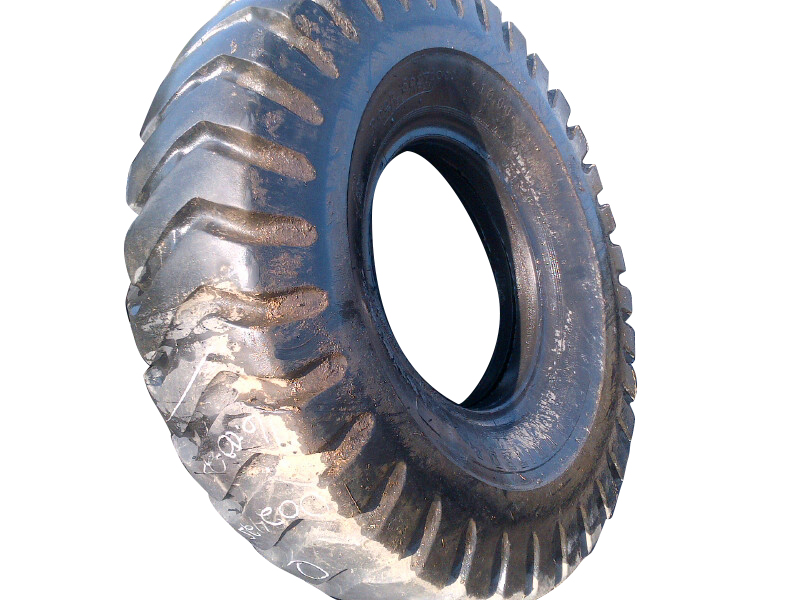 16.00/-25 United E-3 Tire 002425-Z