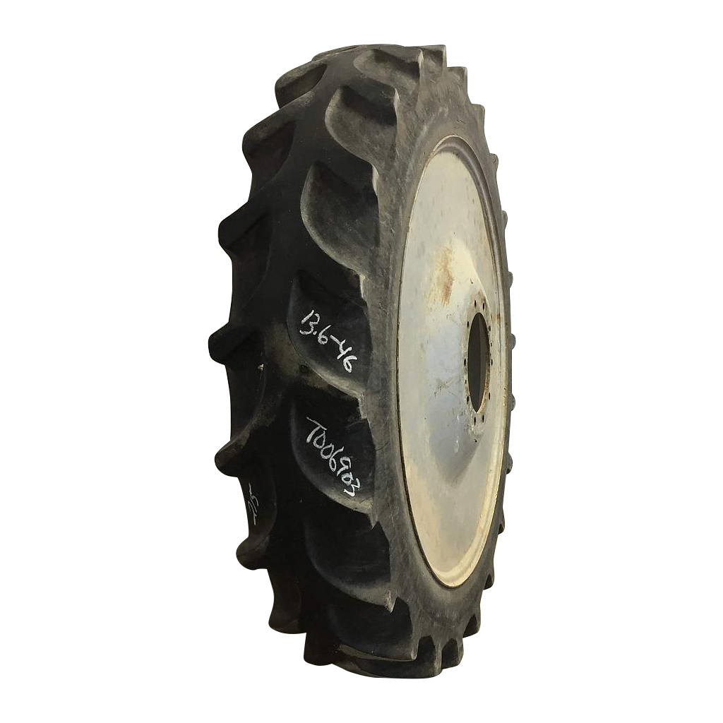 13.6/-46 Firestone Champion Spade Grip R-2 Tire RT006903