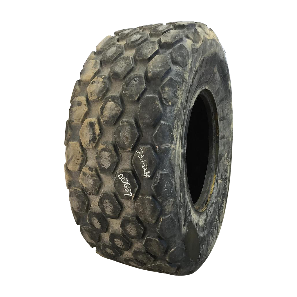 23.1/-26 Titan Farm Torc Trac II R-3 Tire 007657