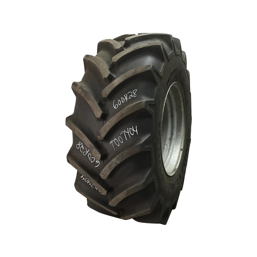 600/70R28 Goodyear Farm Optitrac CFO R-1W Tire RT007404