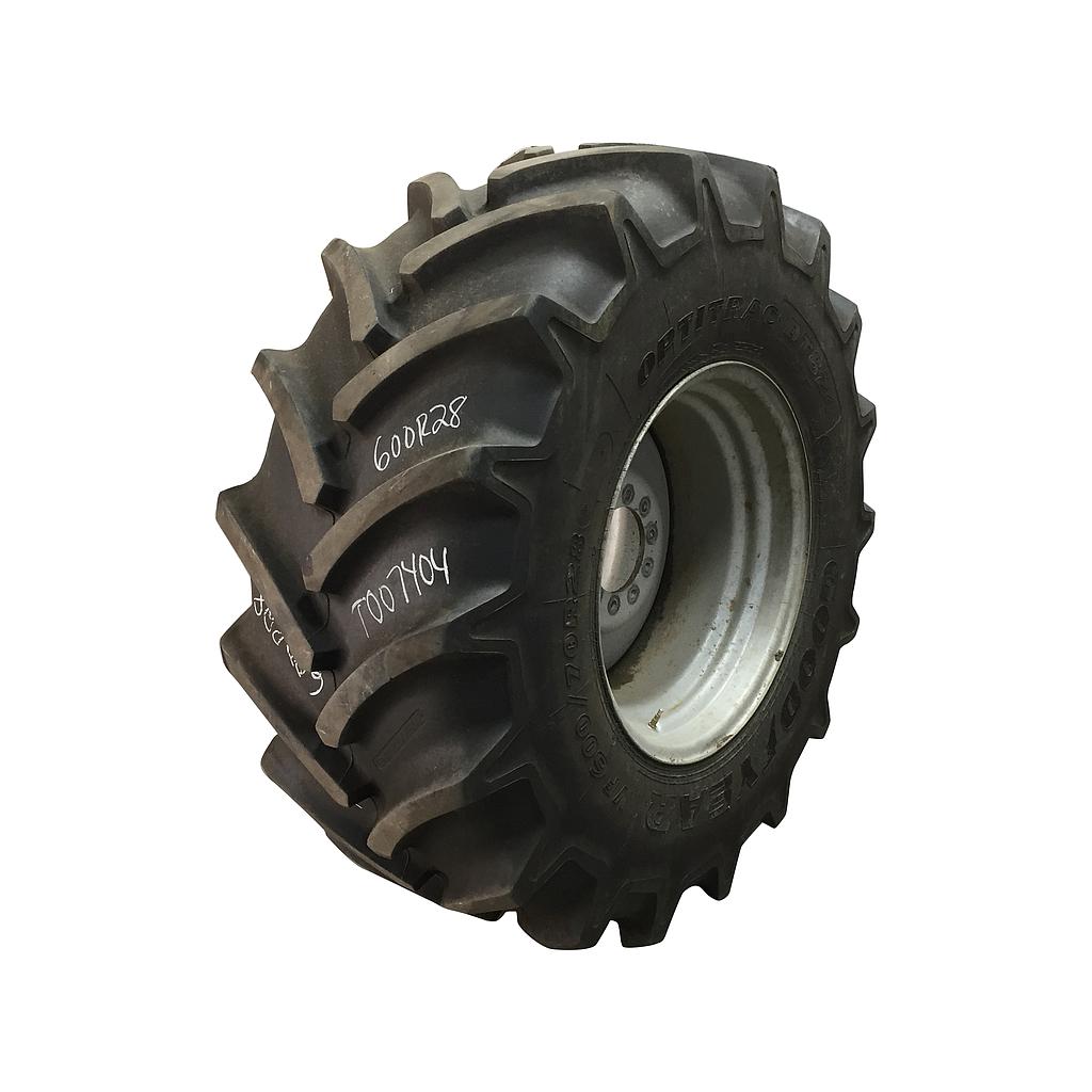 600/70R28 Goodyear Farm Optitrac CFO R-1W Tire-Wheel Assembly T007404